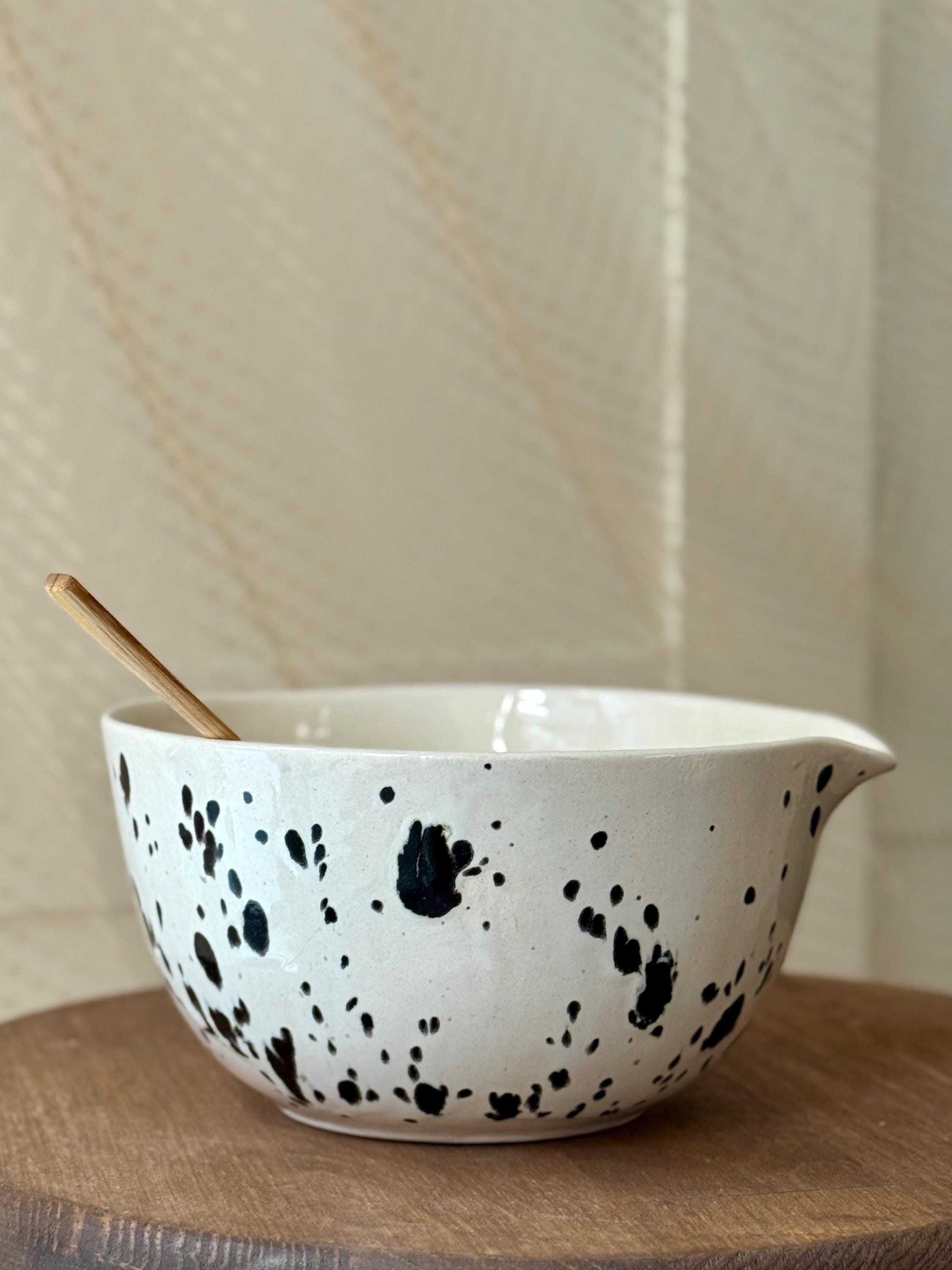 Handmade Speckled Ceramic Matcha Set – Chawan Bowl & Whisk Holder