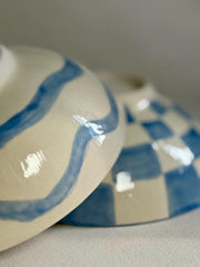 Wavy Ceramic Bowl – Organic Handmade Pottery with Flowing Rim – Sculptural Decorative Bowl